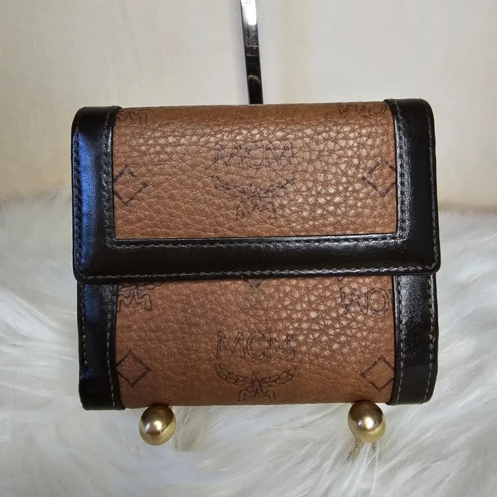 🤎▪️MCM▪️ brown cognac small compact wallet